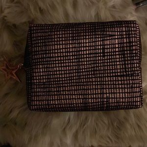 MAC MAKEUP BAG